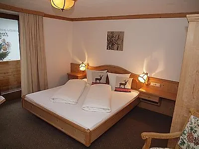 Apartments Pitztaler Nachtigall Arzl im Pitztal Zimmer foto